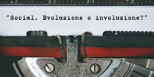 Copertina dell’editoriale «“Social. Evoluzione o involuzione”»